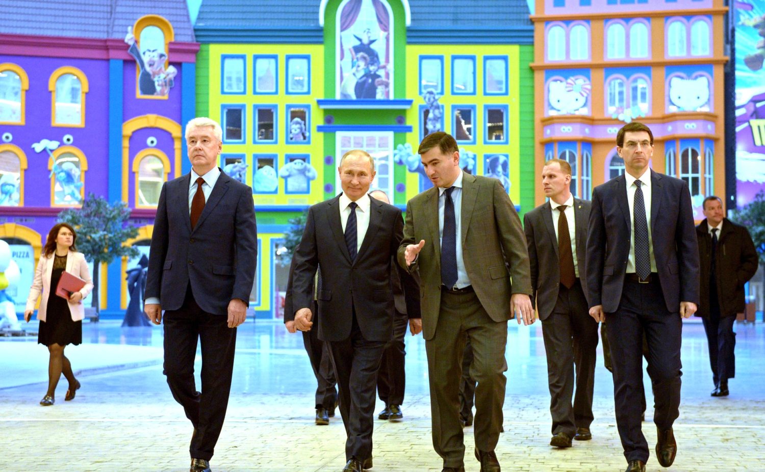 Путин посетил парк развлечений "Остров мечты"