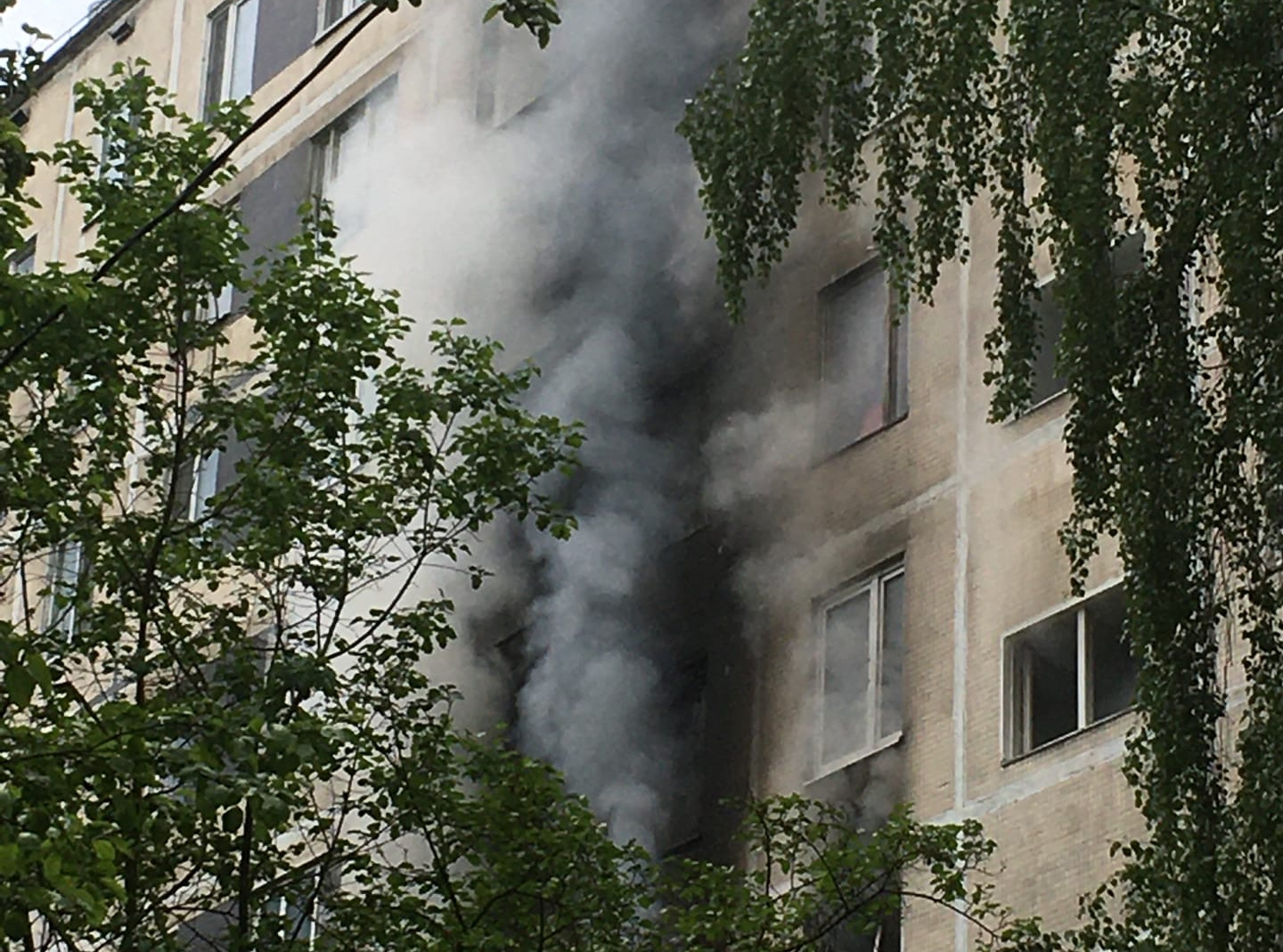 Взрыв в москве 2024 год новости. Пожар в многоэтажке в Москве. Взрыв газа в жилом доме 2020. Взрыв 9 этажки в Москве. Взрыв газа на Озерной 2009.