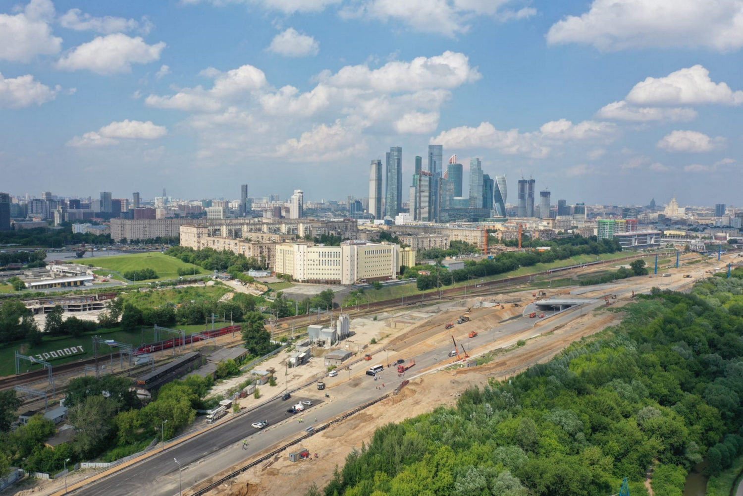 Строительство проспекта Генерала Дорохова завершат до конца года