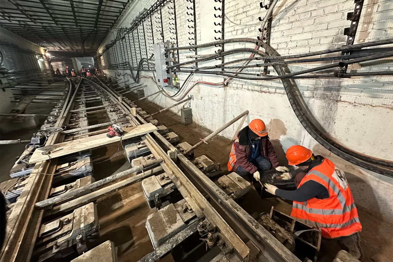 Основные работы по строительству станции метро "ЗИЛ" завершатся до конца года